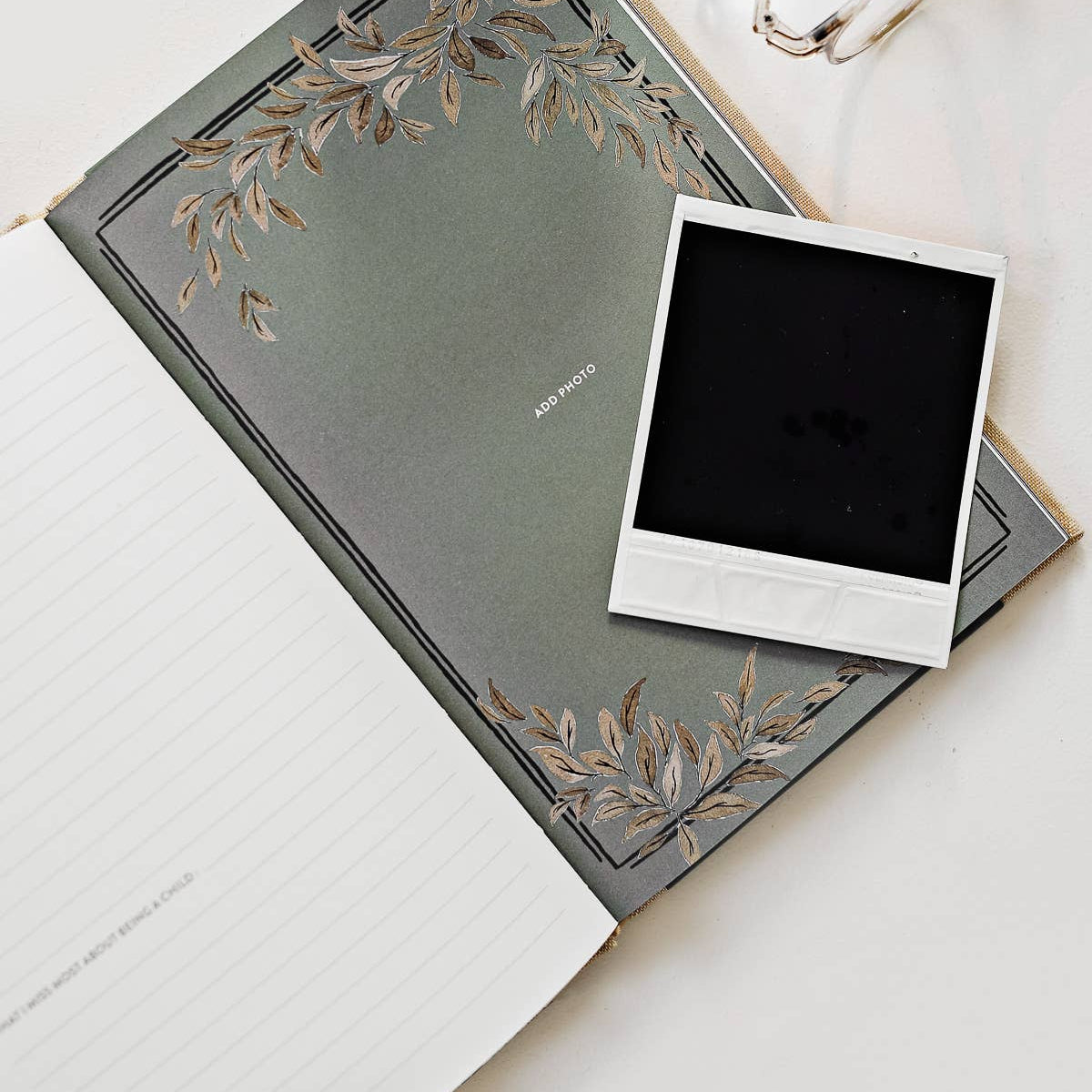 Grandma's Story: A Memory and Keepsake Journal for My Family